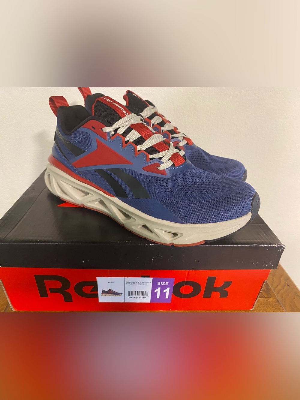 Reebok Soleus Run Men's Blue & Red Athletic Running Sneakers Size 11